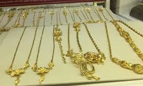 Giá vàng hôm nay 28/8: Vàng tiếp tục giám sâu