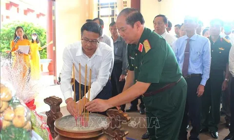 Dâng hương kỷ niệm 109 năm ngày sinh Giáo sư, Viện sĩ Trần Đại Nghĩa