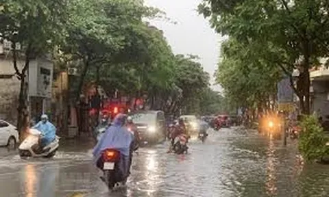 Dự báo thời tiết 17/9: Hà Nội sáng mưa to chiều giảm mưa