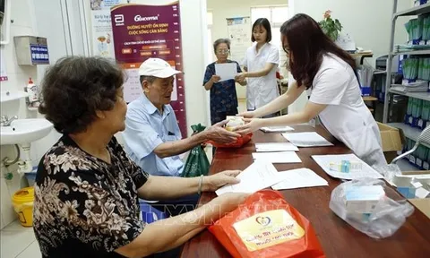 Ứng phó với tình trạng già hóa dân số nhanh ở Việt Nam