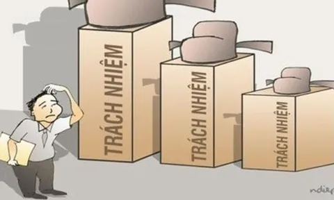 Nghĩ từ thông điệp: Ai không làm đứng sang một bên
