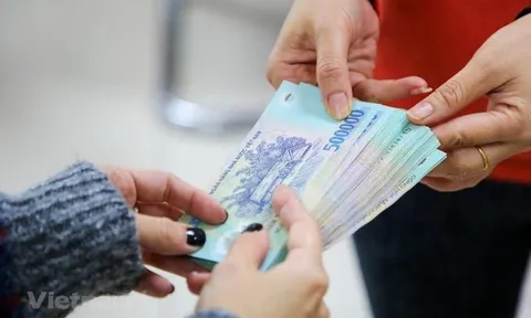 Từ tháng 10/2022, chính sách về tiền lương, bảo hiểm thất nghiệp của một số ngành sẽ có hiệu lực