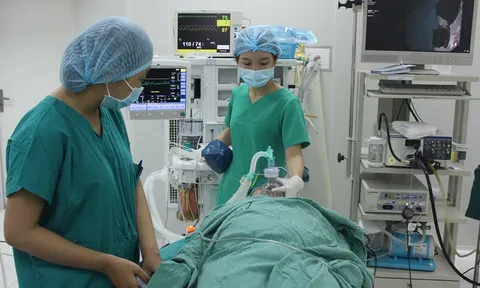 Những ngành nghề khát nhân lực, lương khởi điểm gây"sốc"