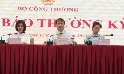 Thứ trưởng Công Thương: Bản chất của vấn đề xăng dầu là DN thua lỗ kéo dài