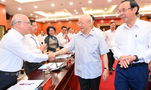 Tăng cường công tác kiểm tra, giám sát người đứng đầu cấp ủy, làm căn cứ để đánh giá và rà soát, sàng lọc cán bộ