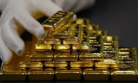 Giá vàng hôm nay 17/10: Vàng trong nước đứng yên