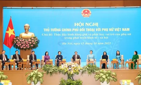 Vai trò của phụ nữ Việt Nam trong việc tham gia quản lý nhà nước
