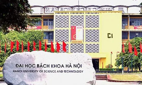 4 trường đại học top đầu dừng tăng học phí năm học 2022 - 2023