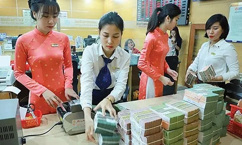 Ngân hàng đồng loạt tăng lãi suất, trừ nhóm Big4