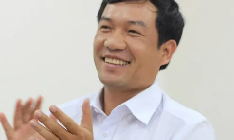 Giáo sư trẻ nhất năm 2022 là ai?