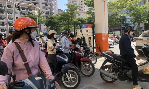 Nguyên nhân khiến giá xăng tăng 3 lần liên tiếp