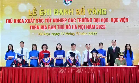 Ghi danh sổ vàng 98 Thủ khoa xuất sắc tại Văn Miếu - Quốc Tử Giám