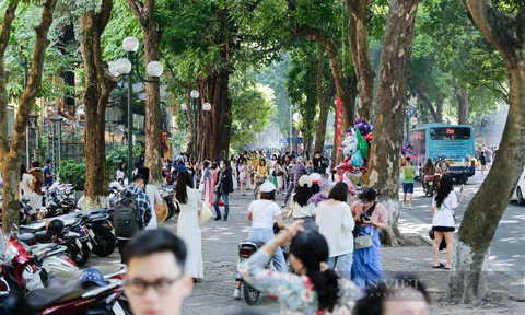 Dự báo thời tiết 29/11: Hà Nội có nắng và khá oi nóng trước khi không khí lạnh đổ bộ
