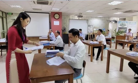 Sở GD-ĐT TP.HCM cấm công chức, viên chức đi nước ngoài do doanh nghiệp đài thọ