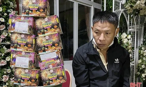 Hà Tĩnh: Bắt đối tượng vừa ra tù, tàng trữ hơn 10 kg pháo hoa lậu