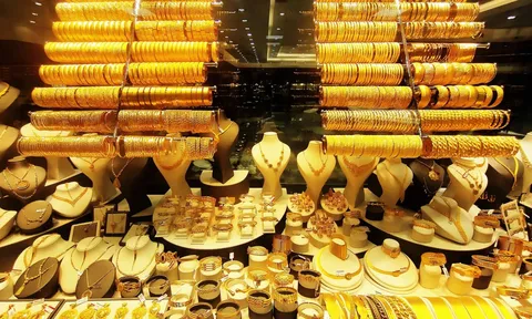 Giá vàng hôm nay (7/12): Vàng  trong nước bán ra quanh 67 triệu đồng/ lượng