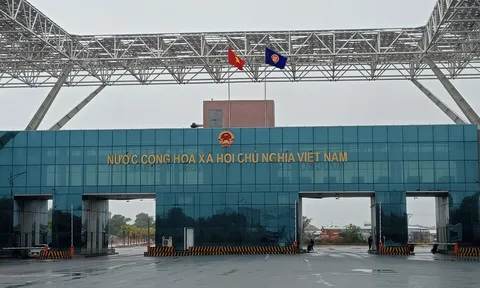 Những tín hiệu tích cực sau khi thông quan cửa khẩu quốc tế Móng Cái
