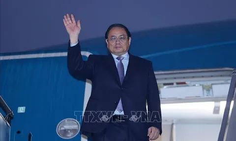 Thủ tướng Phạm Minh Chính bắt đầu thăm chính thức Cộng hòa dân chủ nhân dân Lào