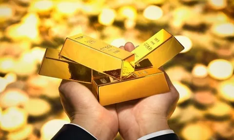 Giá vàng hôm nay 18/1: Vàng trong nước đảo chiều tăng mạnh