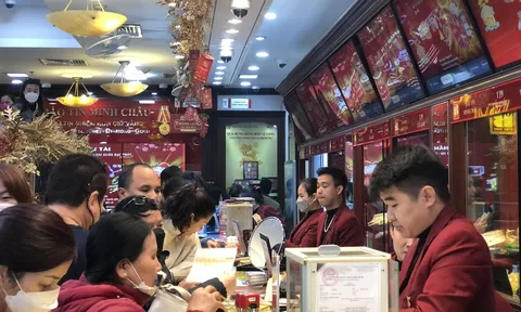 Giá vàng hôm nay 4/1: Vàng quay đầu giảm mạnh