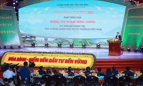 Thủ tướng: Hòa Bình phải dành những khu đất thuận lợi cho phát triển sản xuất kinh doanh