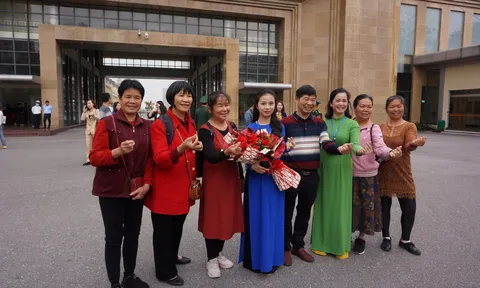 Tin vui: Cửa khẩu Quốc tế Móng Cái đón đoàn khách du lịch đầu tiên sau đại dịch