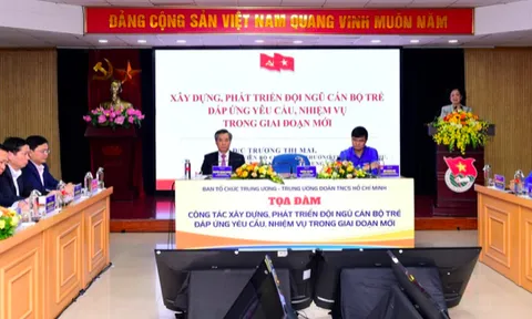 Gỡ khó cho công tác xây dựng đội ngũ cán bộ trẻ