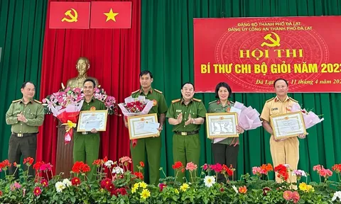 Đà Lạt: 10 cán bộ, chiến sĩ công an thi bí thư chi bộ giỏi