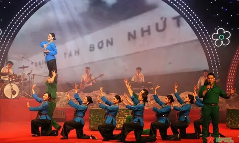 Tự hào giai điệu Tổ quốc