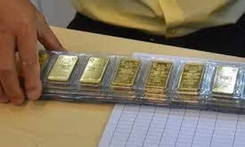 Giá vàng hôm nay (2/5): Vàng trong nước đứng yên