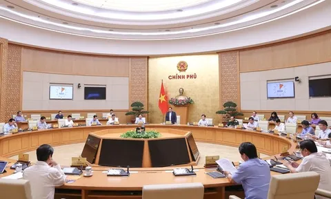 Giảm hợp lý số lượng các bộ, sở; nghiên cứu thí điểm sắp xếp đơn vị hành chính cấp tỉnh