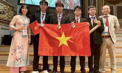 Việt Nam đoạt ba huy chương Vàng tại Olympic Hóa học Quốc tế 2023