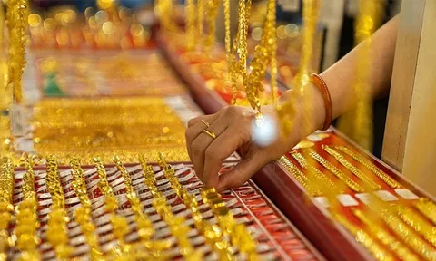 Giá vàng hôm nay (19/10): Vàng trong nước đồng loạt tăng mạnh