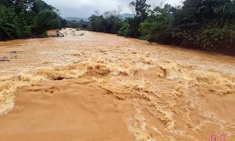 Chủ động ứng phó mưa lũ, bảo đảm an toàn cho người dân tại khu vực miền Trung và Tây Nguyên