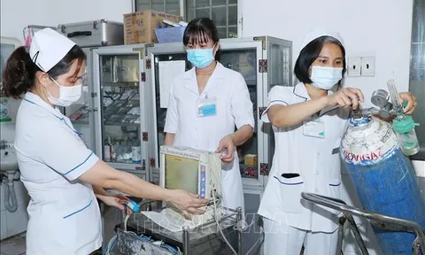 Chấn chỉnh đào tạo cán bộ y tế: Nâng cao chất lượng phục vụ người dân