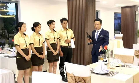 Nâng chất lượng nguồn nhân lực du lịch: Bài 1: Nhiều thách thức