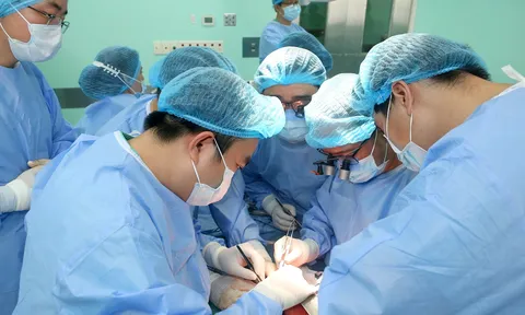 Ba kỷ lục ghép tạng trong 48 giờ tại Bệnh viện Trung ương Huế