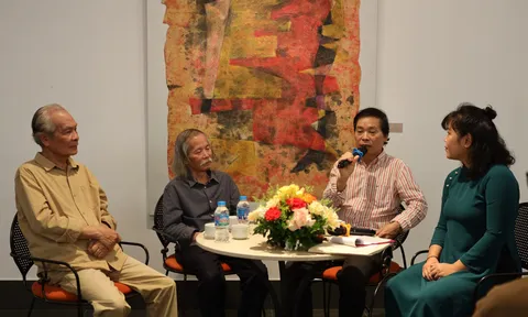 Triển lãm “Giấy Giang”: Sáng tạo hội họa với chất liệu giấy thủ công truyền thống