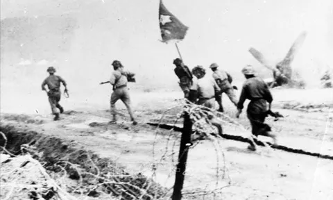 Ngày 3/5/1954: Trung đoàn 36, Ðại đoàn 308 tiến công làm chủ cứ điểm 311B ở phía Tây Mường Thanh