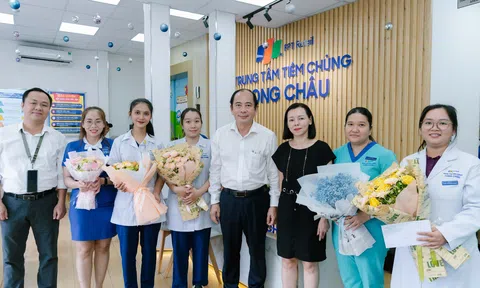 Trung tâm tiêm chủng FPT Long Châu kịp thời sơ cứu cho bệnh nhân cao tuổi bị đột quỵ