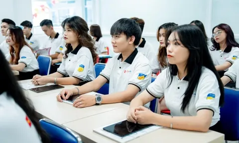 Học phí ngành Kinh tế lên tới 230 triệu đồng/năm: Chọn trường, tính kỹ túi tiền