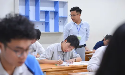 Hà Nội: 13 trường THPT có tỷ lệ 'chọi' dưới 1, điểm chuẩn cao nhất chỉ 19 điểm