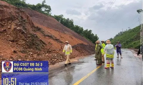 Quảng Ninh: CSGT chủ động hỗ trợ người dân phòng, chống và khắc phục hậu quả bão Wipha