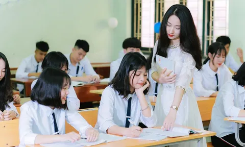 Bộ GD&ĐT hướng dẫn quy đổi điểm chuẩn các tổ hợp năm 2025