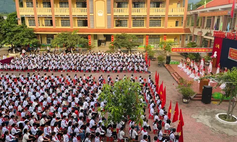 Lào Cai: Tưng bừng Ngày hội đến trường ở xã Khánh Yên