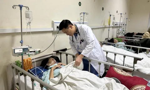 Chi phí đào tạo bác sĩ nội trú 2025: Có trường lên tới hơn 900 triệu đồng/năm