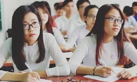 Mùa tuyển sinh 2025: Sư phạm dẫn đầu với số lượng ngành có điểm chuẩn cao