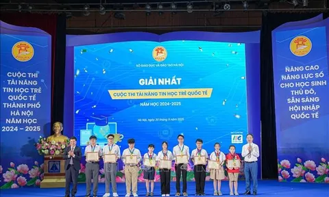 Hà Nội đẩy mạnh trang bị kỹ năng số và tin học cho học sinh phổ thông