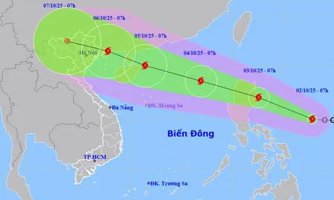 Bão Matmo di chuyển nhanh, dự báo tác động trực tiếp Bắc Bộ từ ngày 6/10
