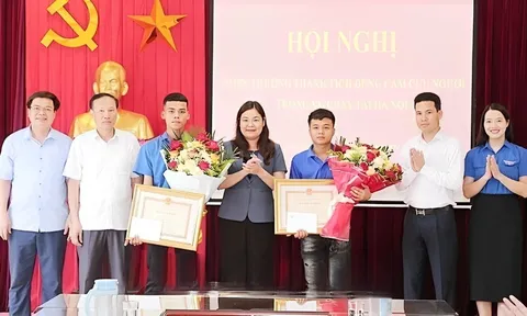Nam Định: Chủ tịch tỉnh tặng Bằng khen dũng cảm cứu người trong vụ cháy ở Hà Nội